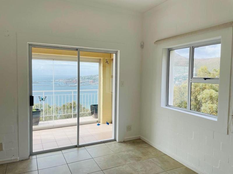 To Let 2 Bedroom Property for Rent in Simons Town Western Cape
